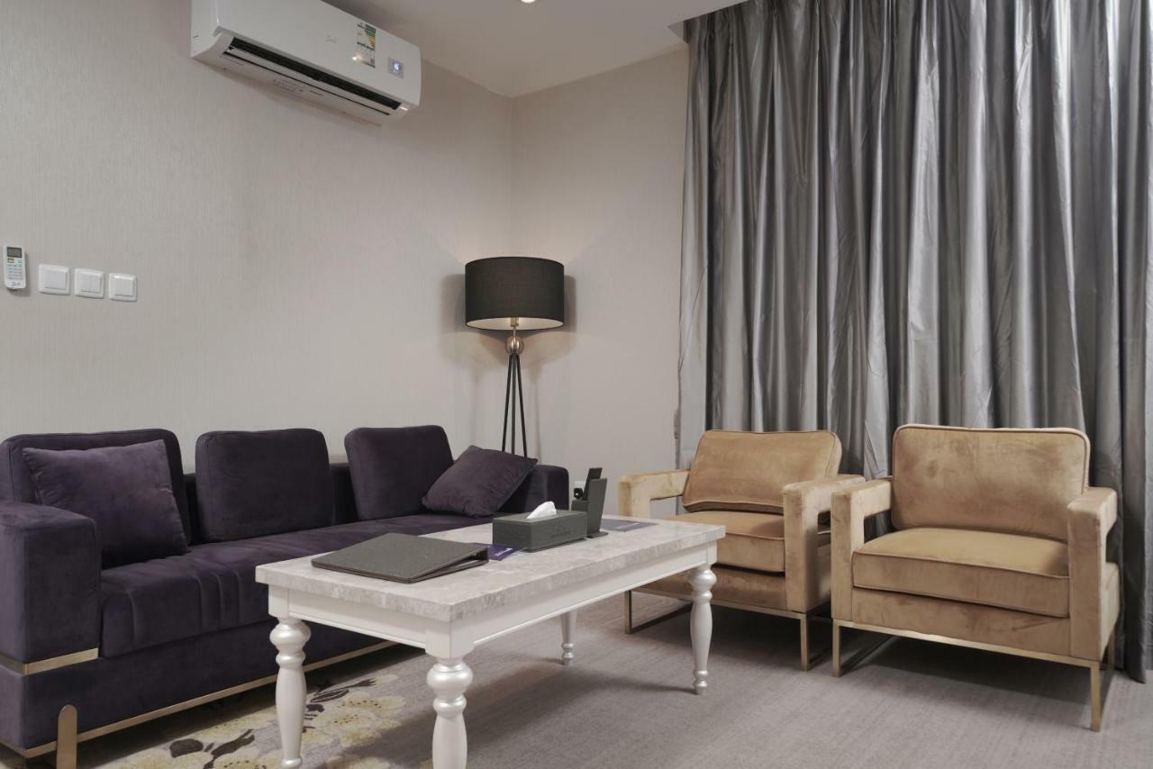 Hotel Swiss In Park Tabuk Exterior foto